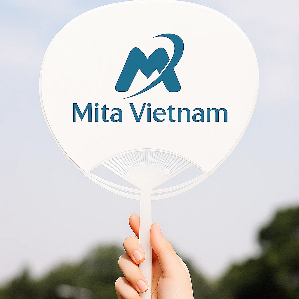 Quạt nhựa in logo- quà tặng giá rẻ tiện lợi